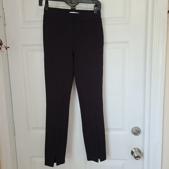 Elizabeth and James Woman's Super Skinny Pants, Size: XS Color: Black - Picture 2 of 16